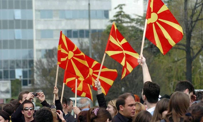 Σκοπιανά σχολικά βιβλία: «Σφαγέας» ο Παύλος Μελάς, «αντάρτες» οι Μακεδονομάχοι, «εγκληματίες» οι Έλληνες (βίντεο)